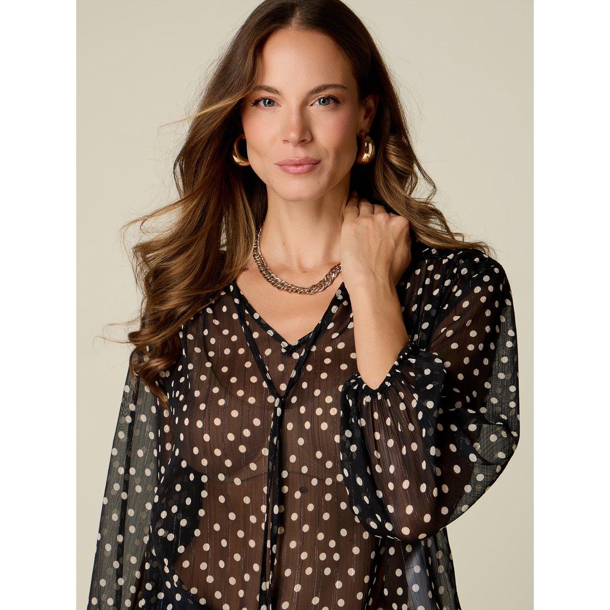 Blouse à pois noir, OLTRE