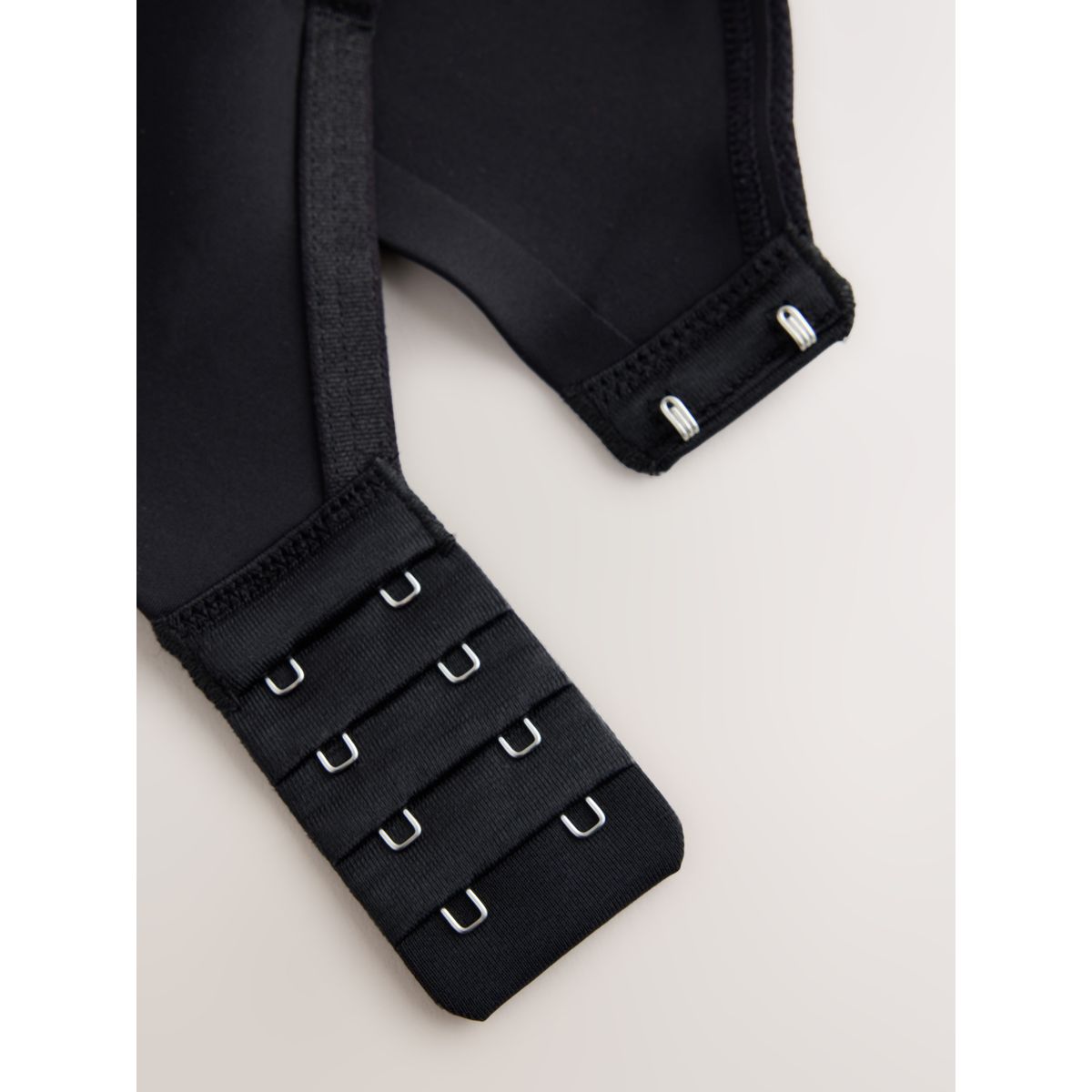 Soutien-gorge lissant maternité/allaitement noir, NEXT
