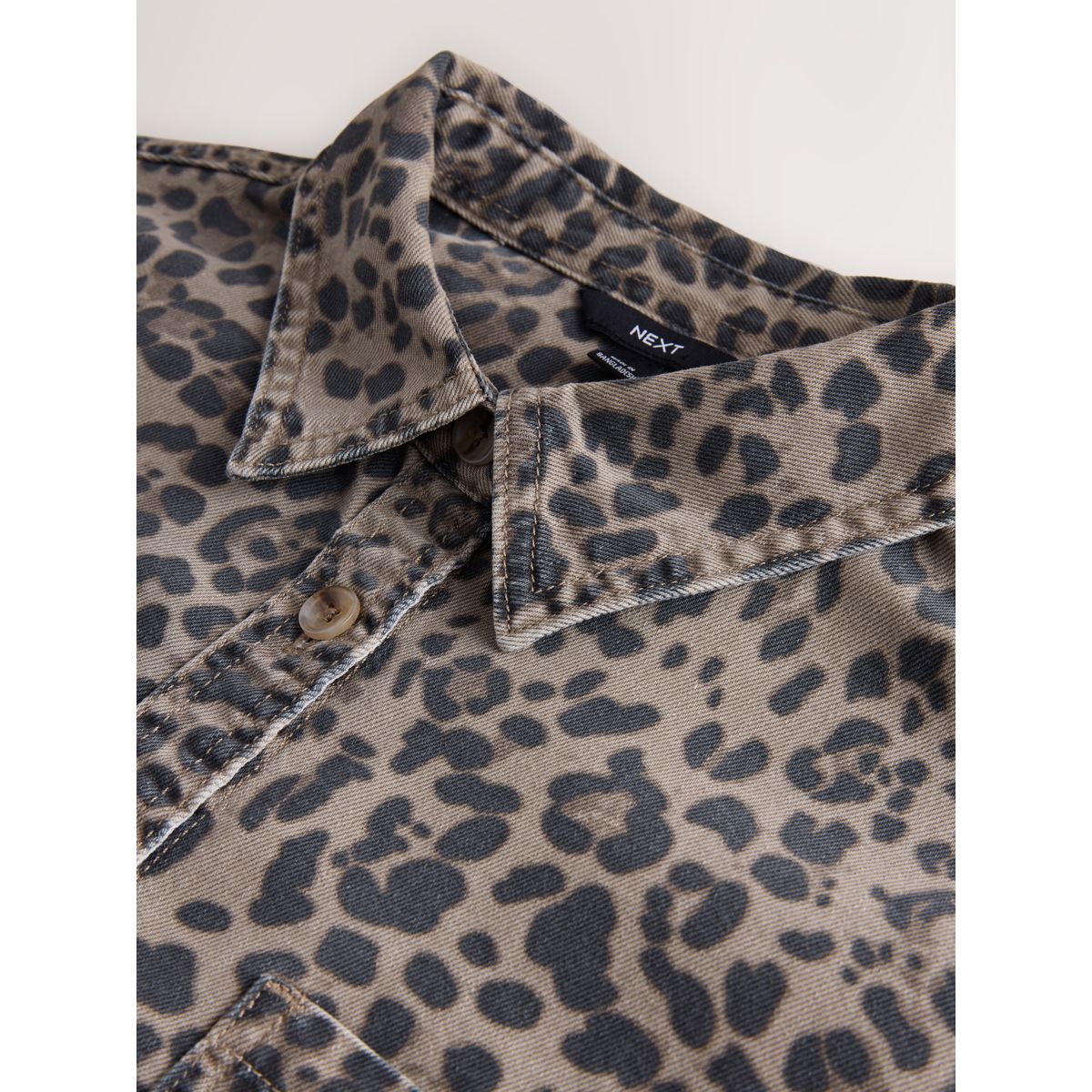 Chemise oversize en jean imprimé léopard, NEXT