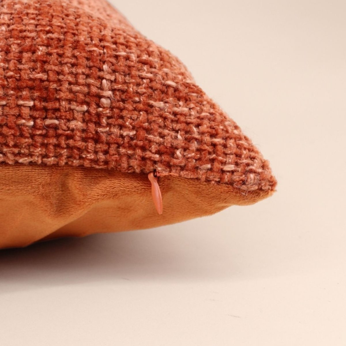 Coussin chiné en velours 45x45cm orange, ORNAMI