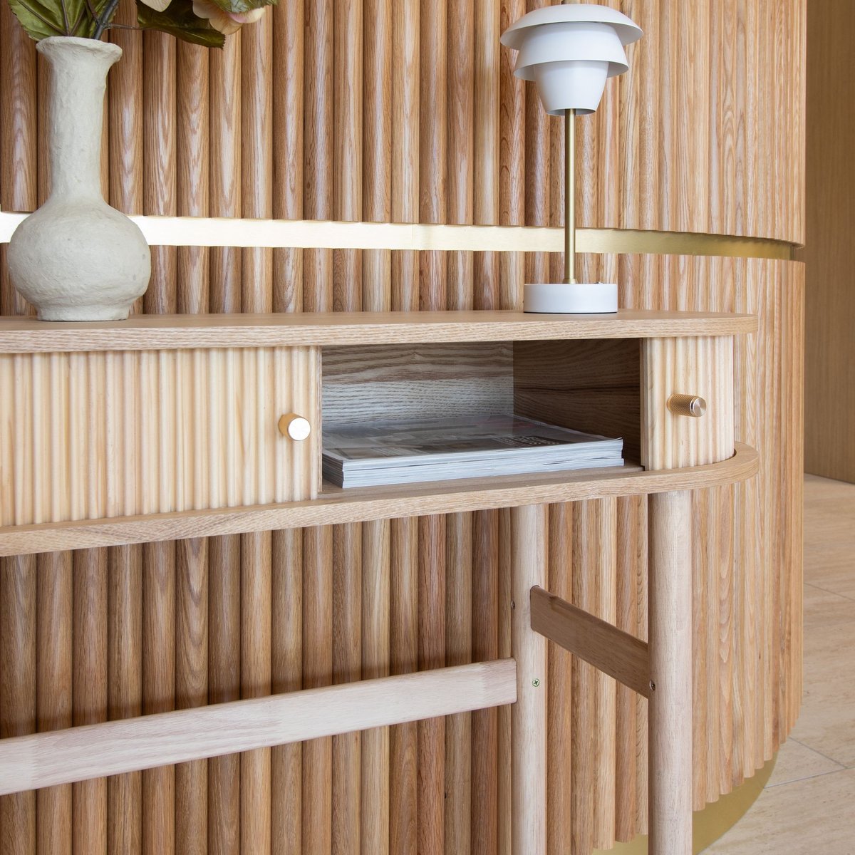 Console en bois clair avec portes coulissantes, HECTOR naturel, NOW'S HOME