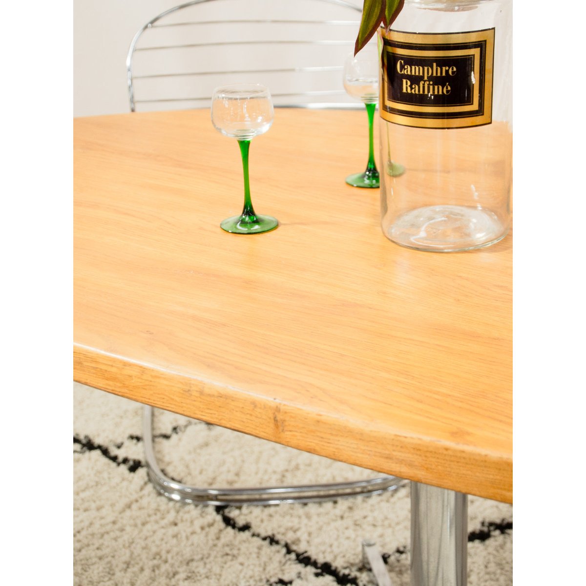 Table à manger ovale en chêne et métal chromé Karla N°1315 - Bon état bois clair, DEBONGOUT