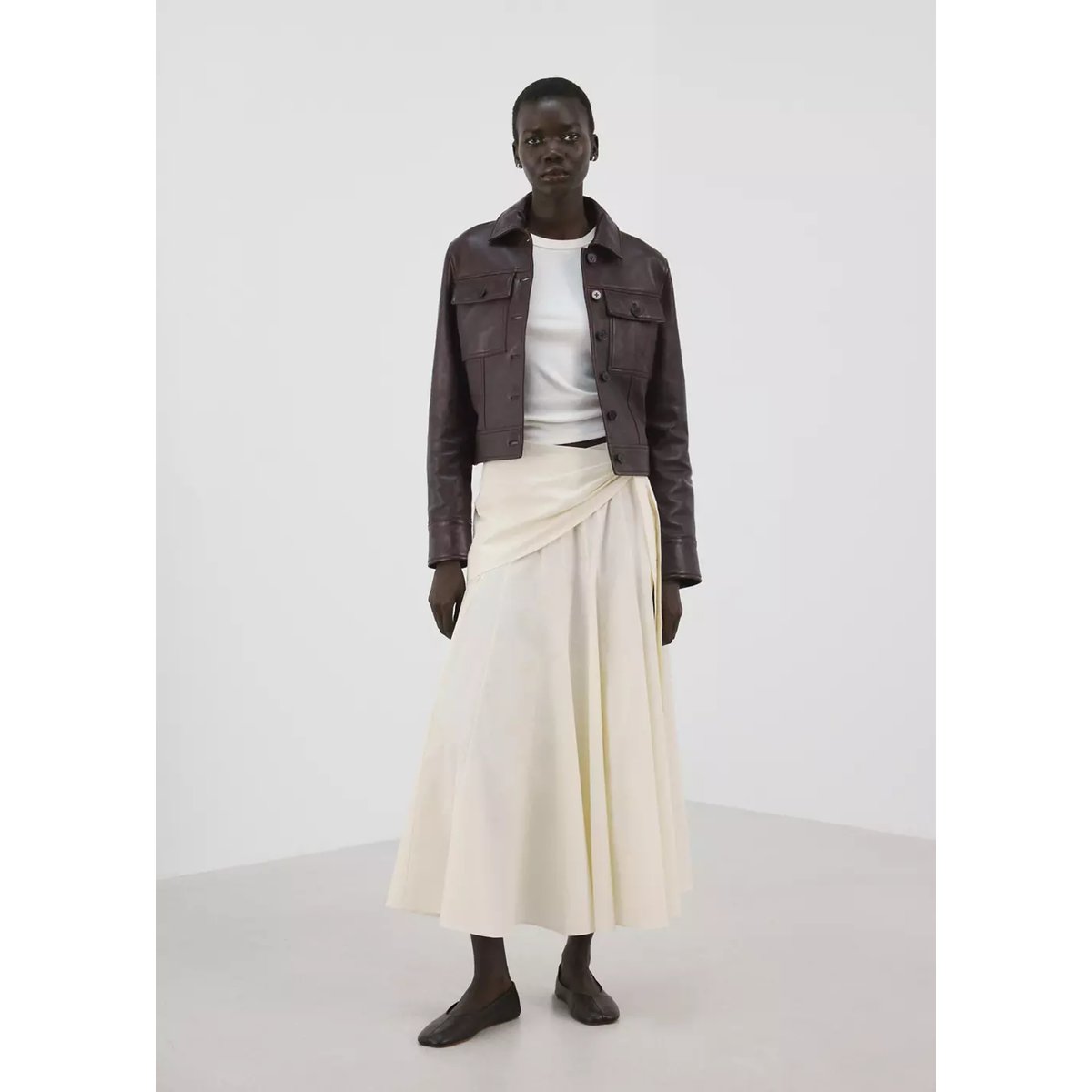 Jupe évasée détail foulard blanc cassé, MANGO