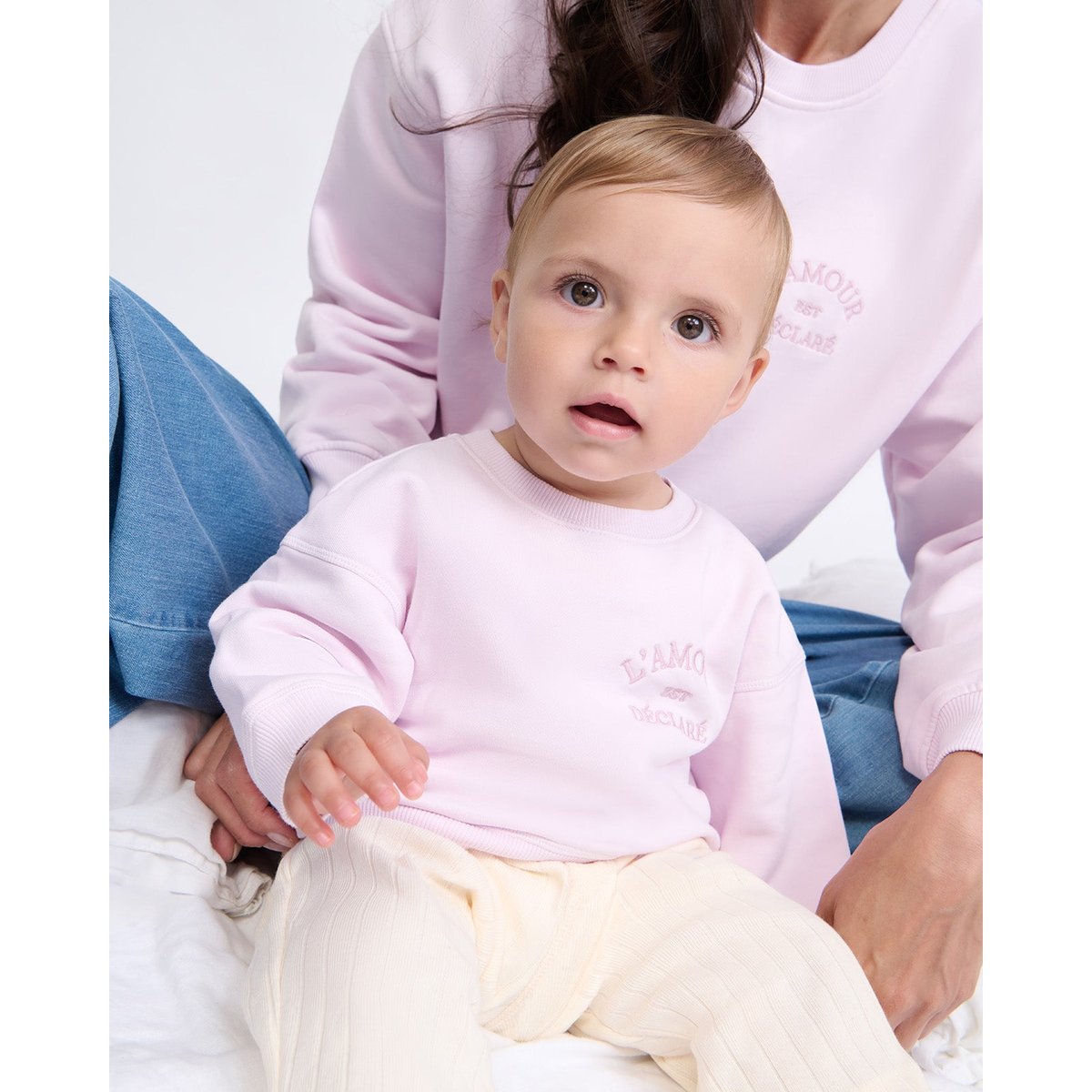 Sweat L'amour est déclaré brodé rose garment dye, EMOI EMOI