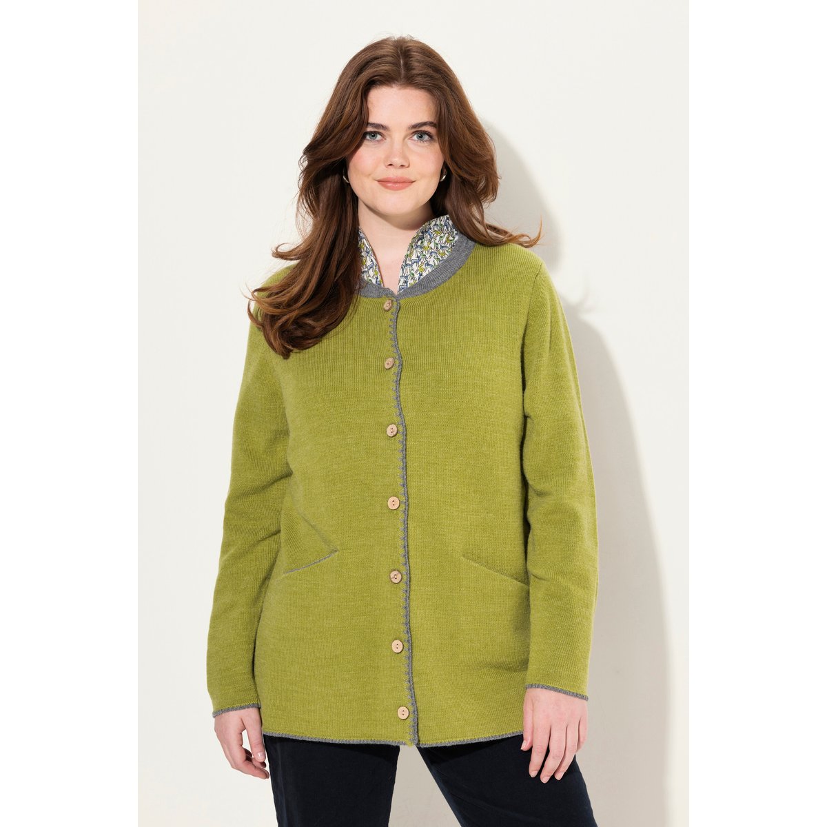 Cardigan long à col rond, broderie cerf vert algue, ULLA POPKEN