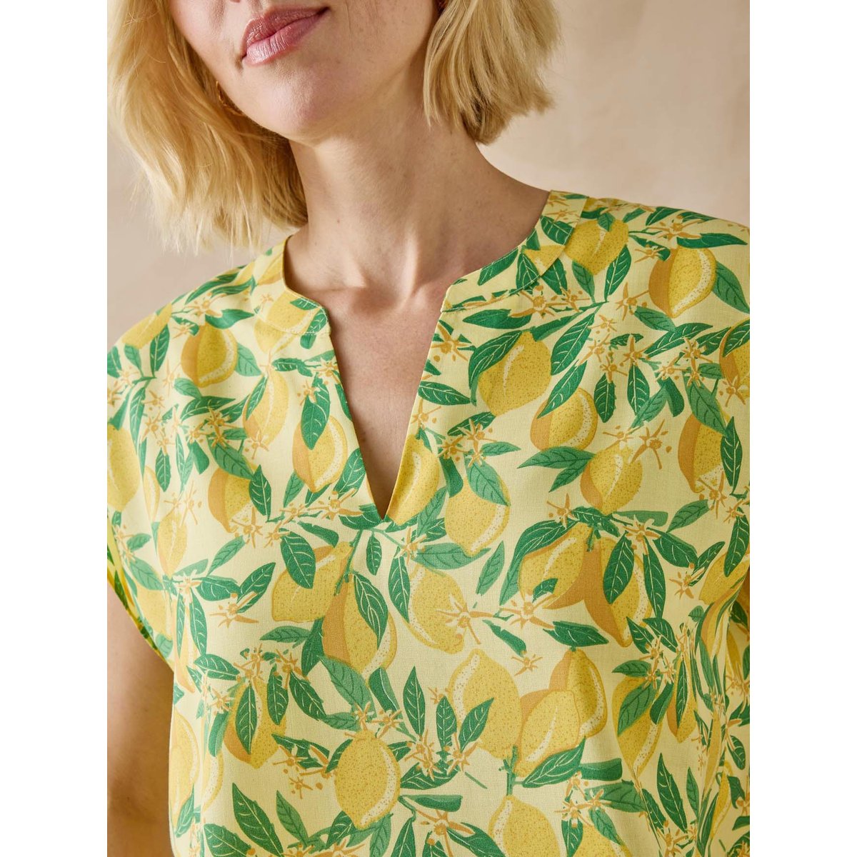 Blouse manches T tissu fluide imp. jaune citron, DAXON