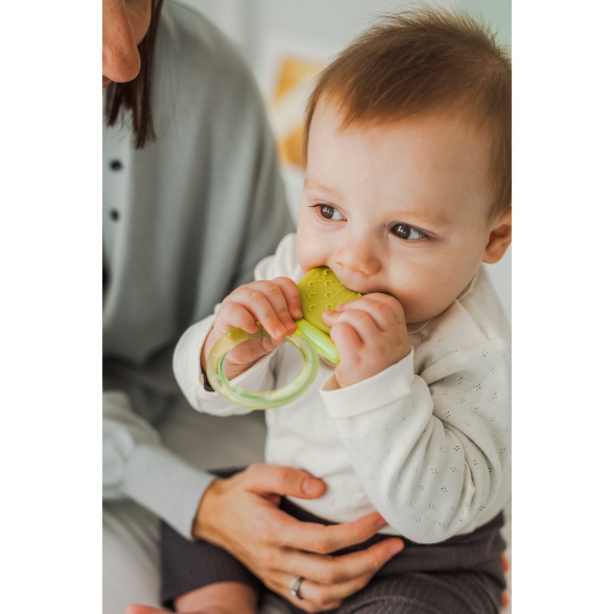 Jouet bébé anneau de dentition réfrigérant étape 2 +4m multicolore, SUAVINEX