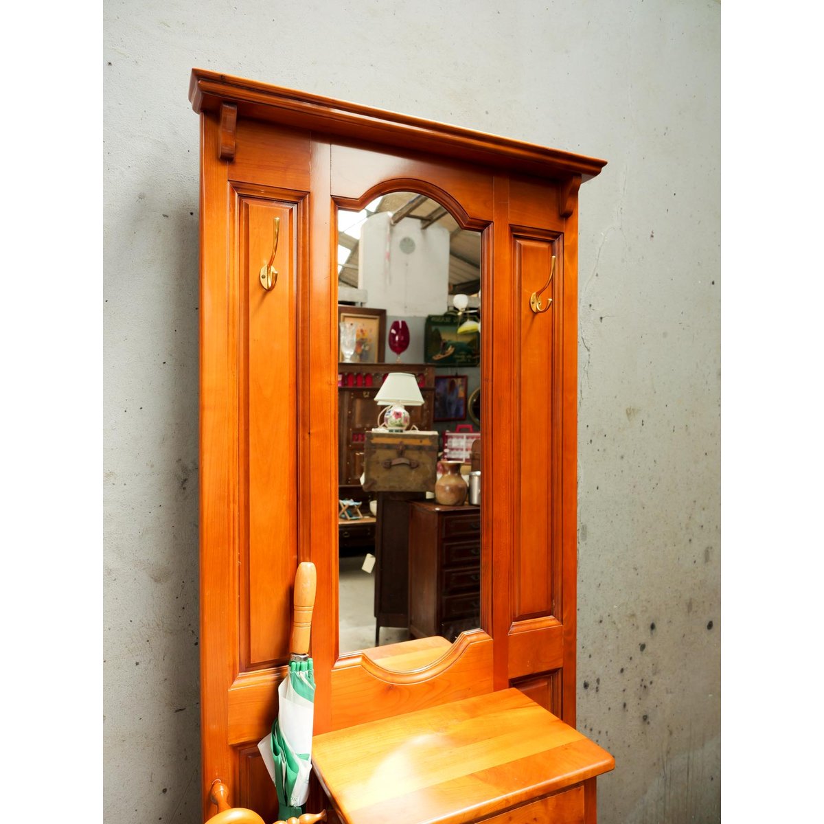 Grand vestiaire en bois Max N°355 - Bon état bois clair, DEBONGOUT