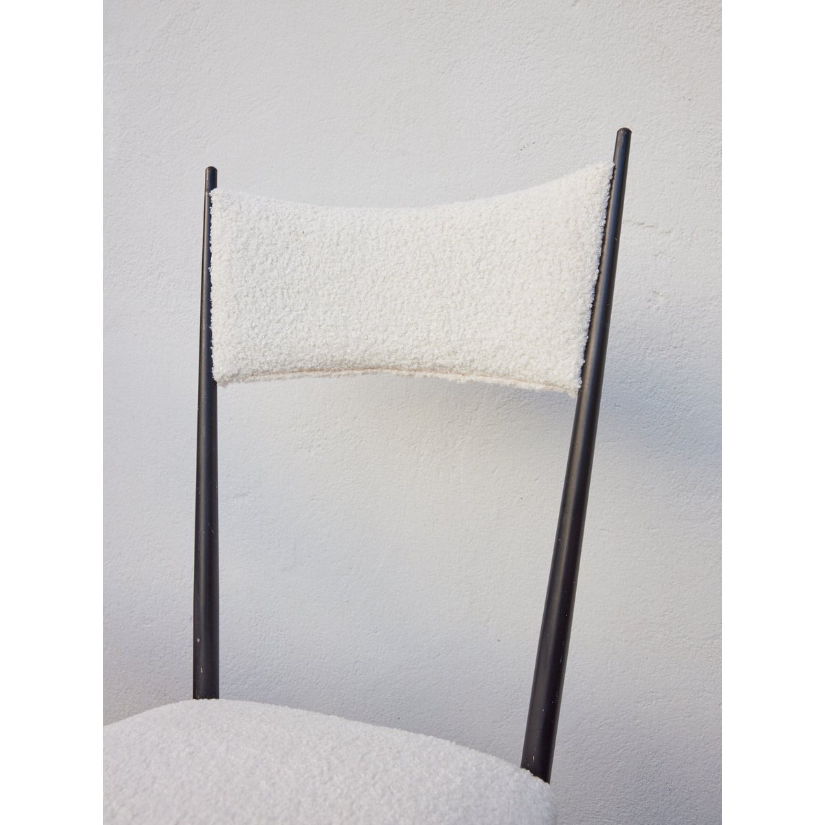 Paire de chaises en métal Alma N°1048 - Bon état blanc, DEBONGOUT