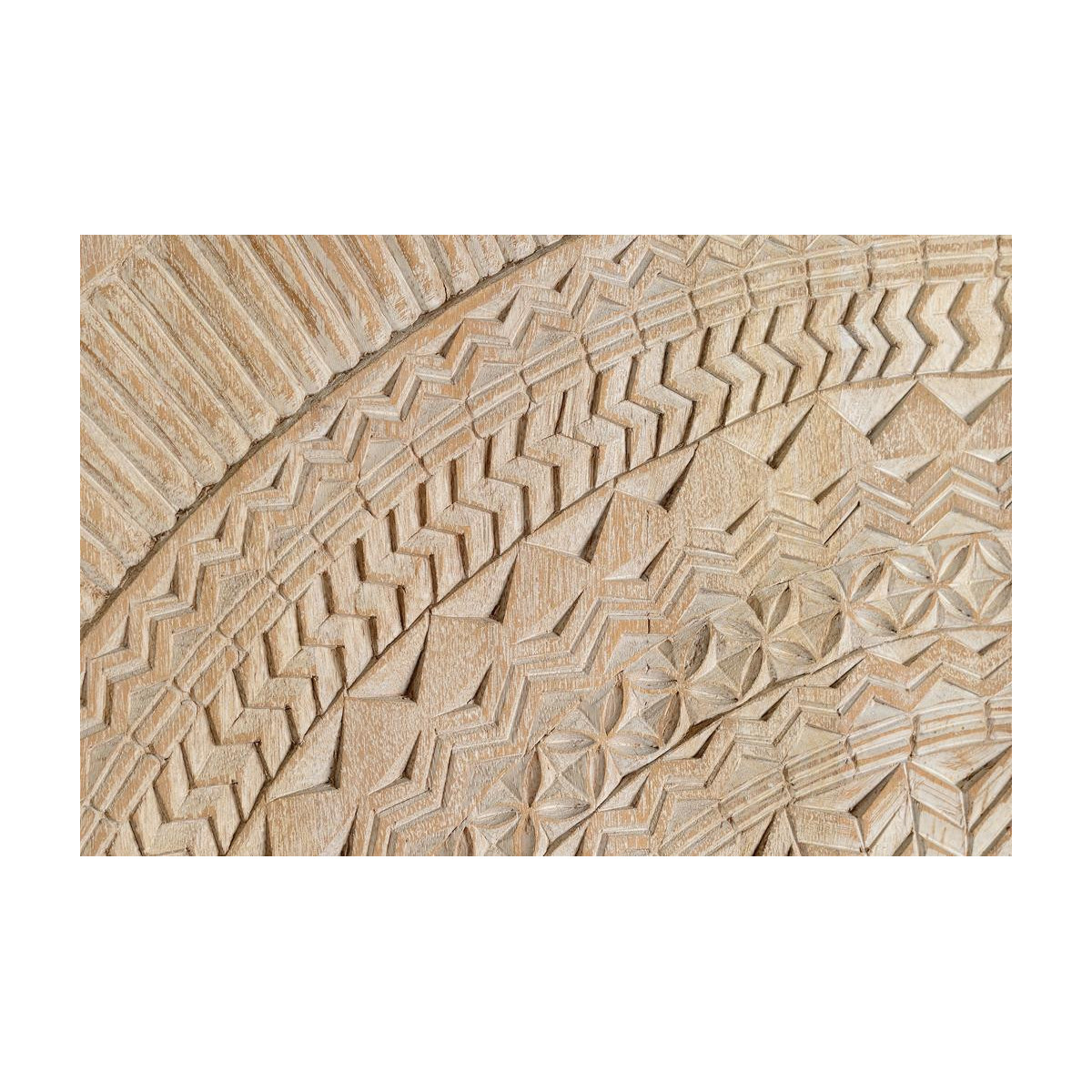 Armoire blanc, DECORATION D’AUTREFOIS