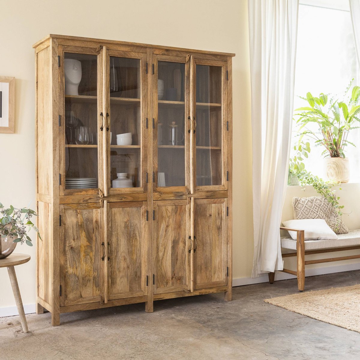 Vaisselier en bois de manguier LISANDRO bois clair, MADE IN MEUBLES