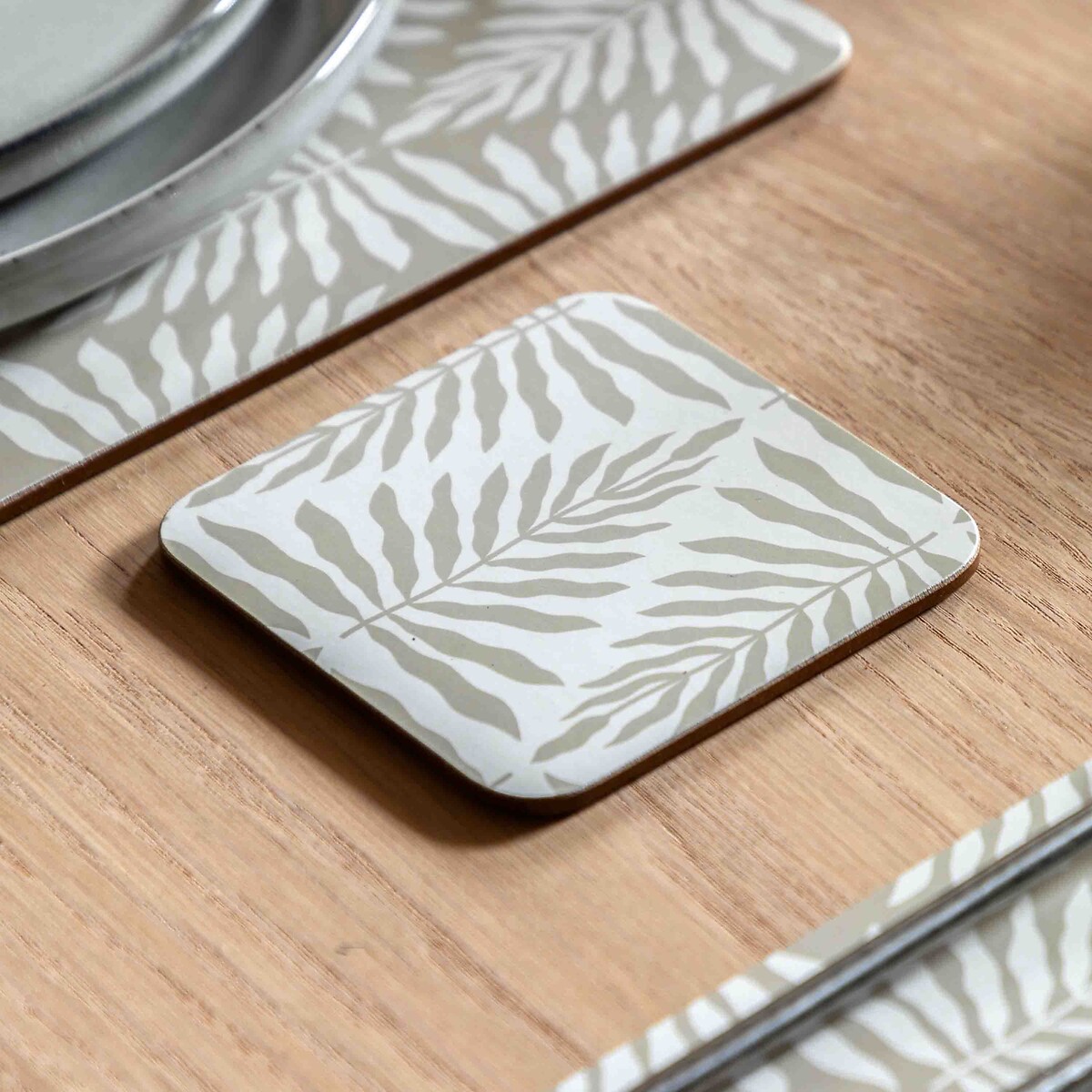 Leaf ZigZag Placemat and Coaster Set cream, ÉDITÉ