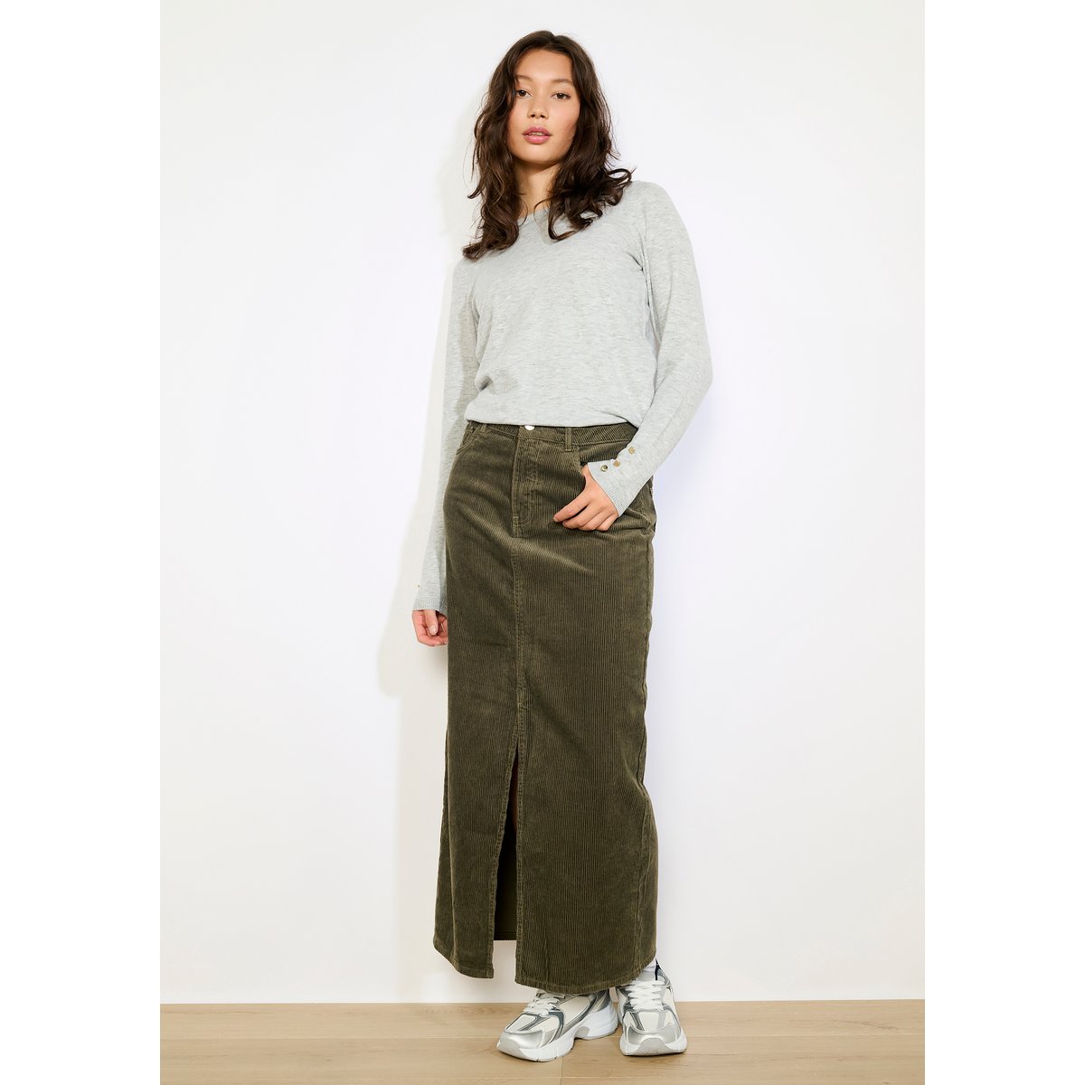 Pull doux à boutons gris clair, LOLALIZA