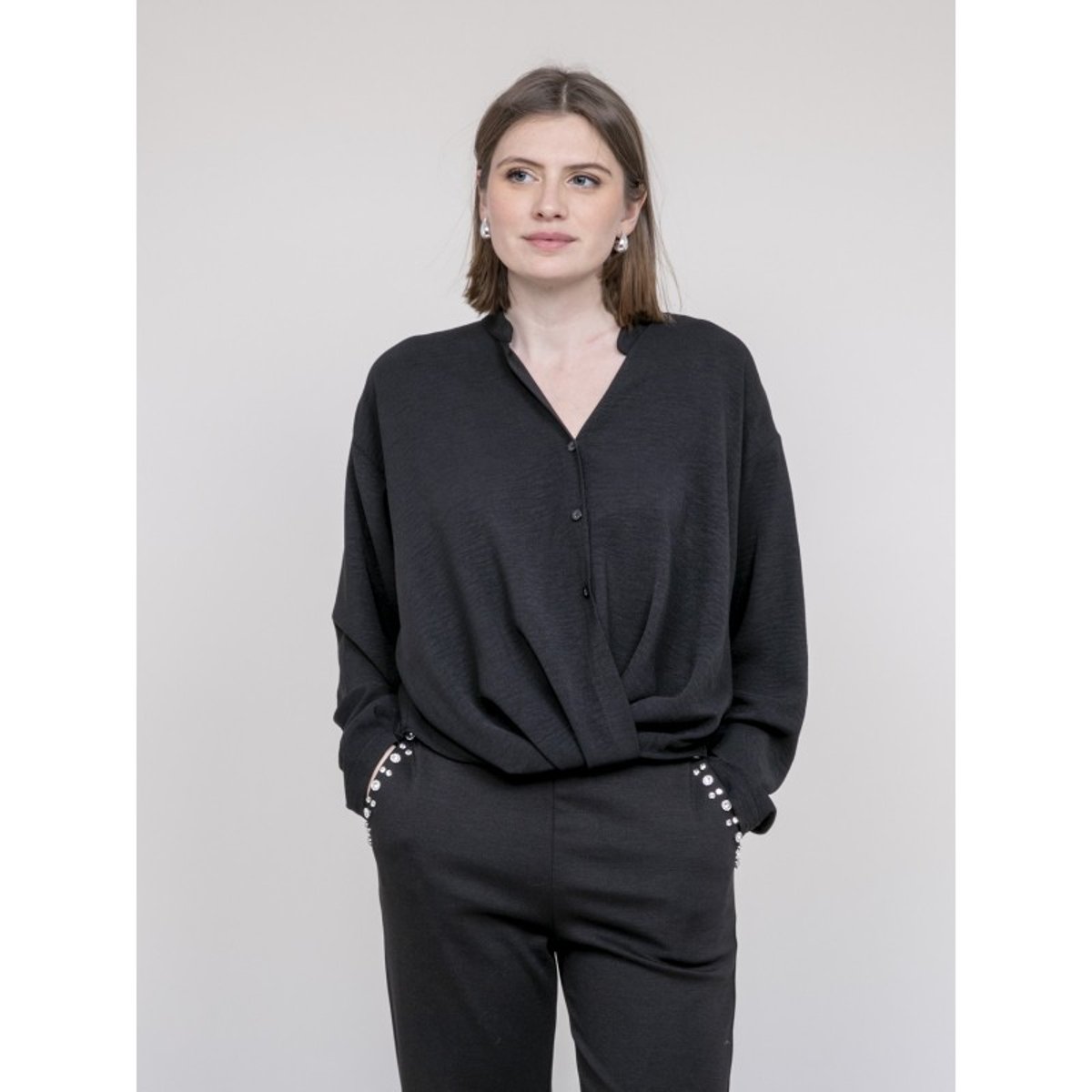 Chemise Croisée Devant En Bas Odacre noir, DONA LISA
