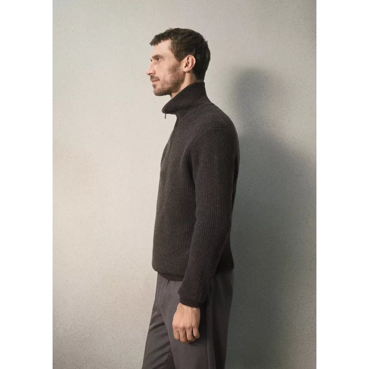 Pull polo en laine à col zippé chocolat, MANGO MAN
