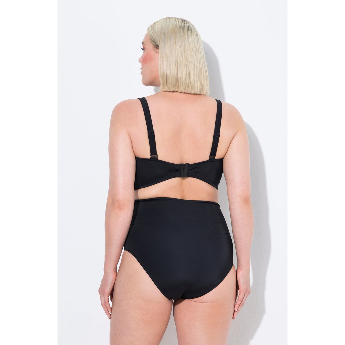 Bikini à bonnets souples. Bretelles noir, ULLA POPKEN