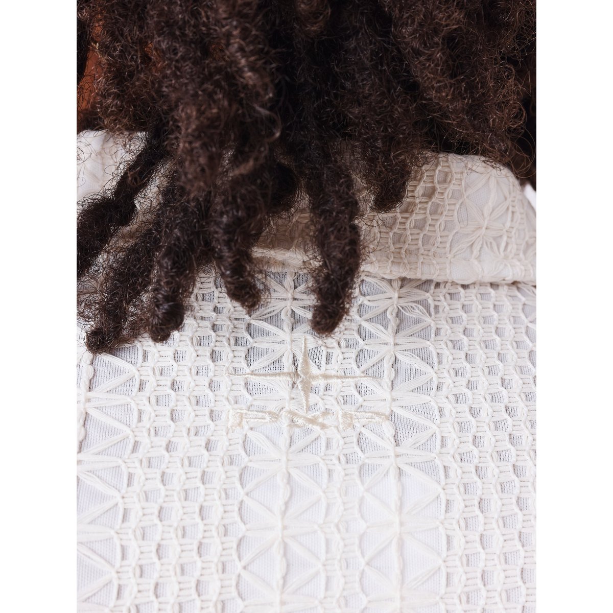 Chemise brodée ajourée avec fleur crème camel, PROJECT X