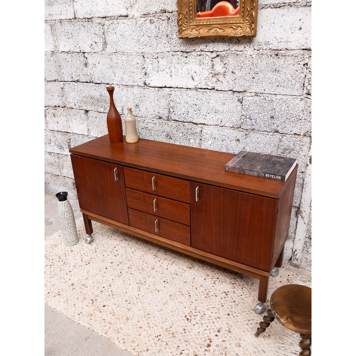 Enfilade sur roulettes Margaret N°721 - Bon état bois foncé, DEBONGOUT