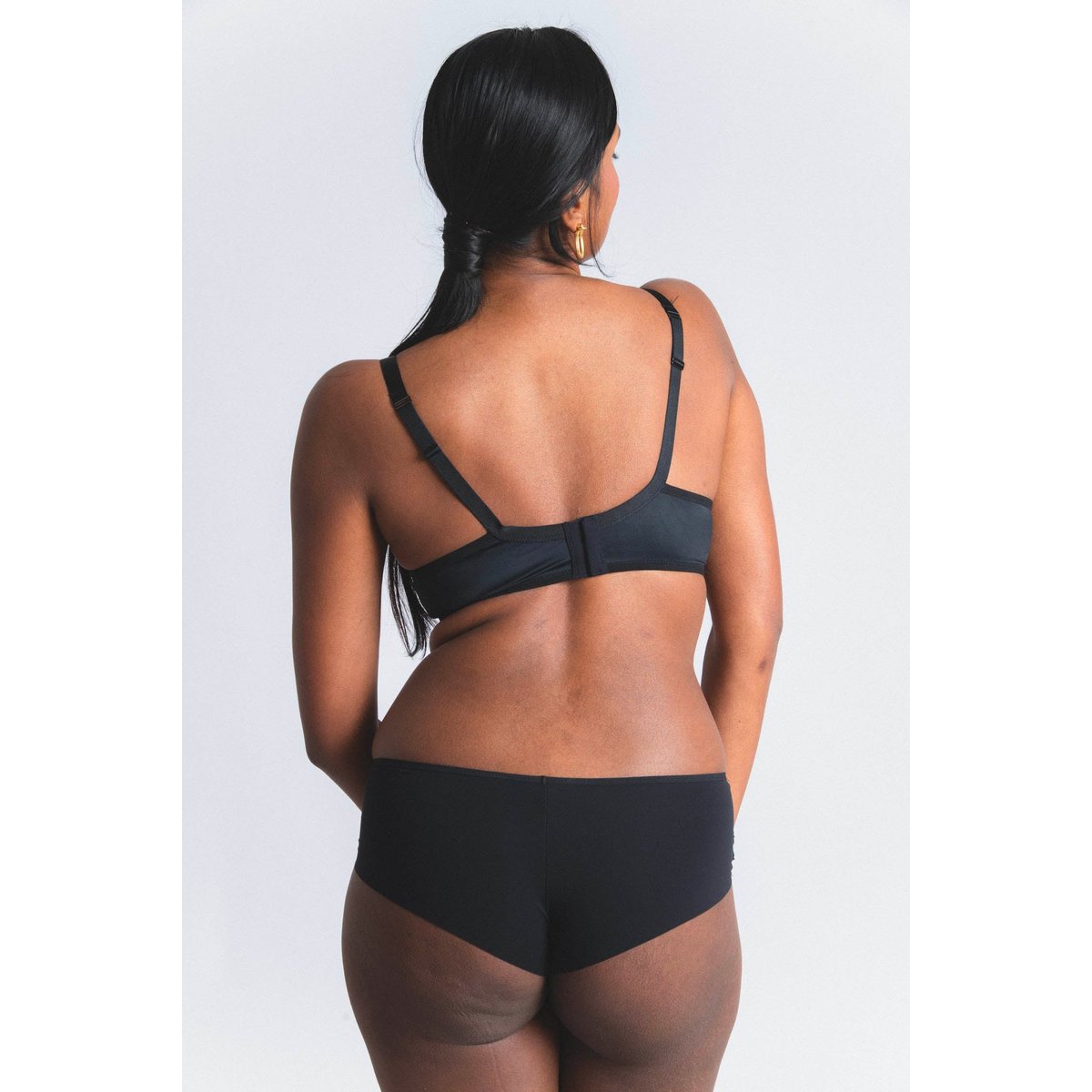 Shorty en dentelle NUDITÉ noir, MAISON LEJABY