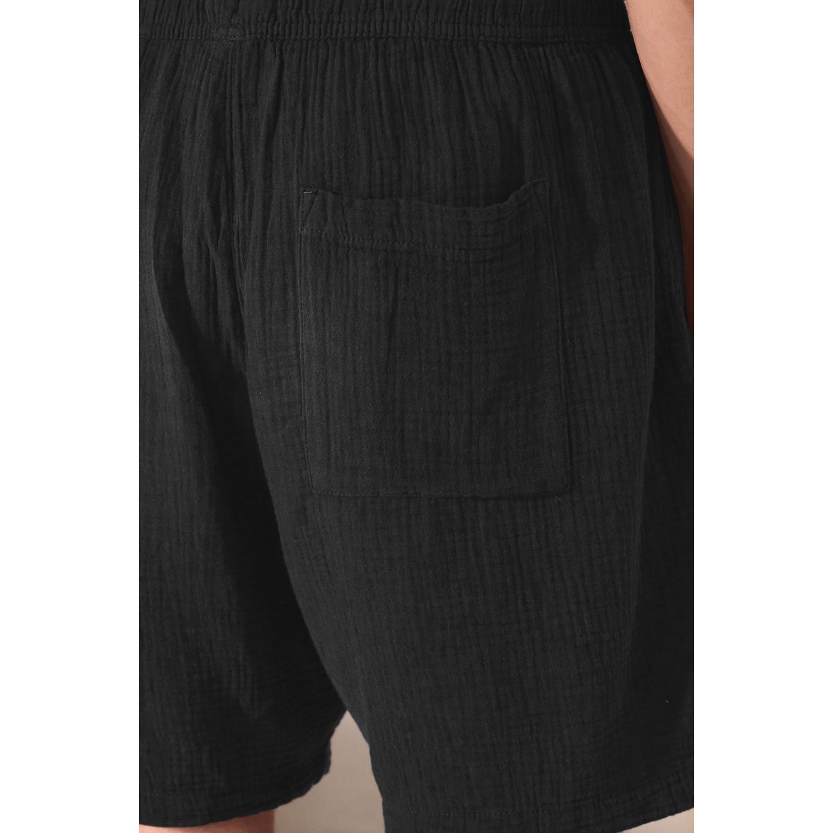 T-shirt + short en mousseline texturée noir/marron neutre, NEXT