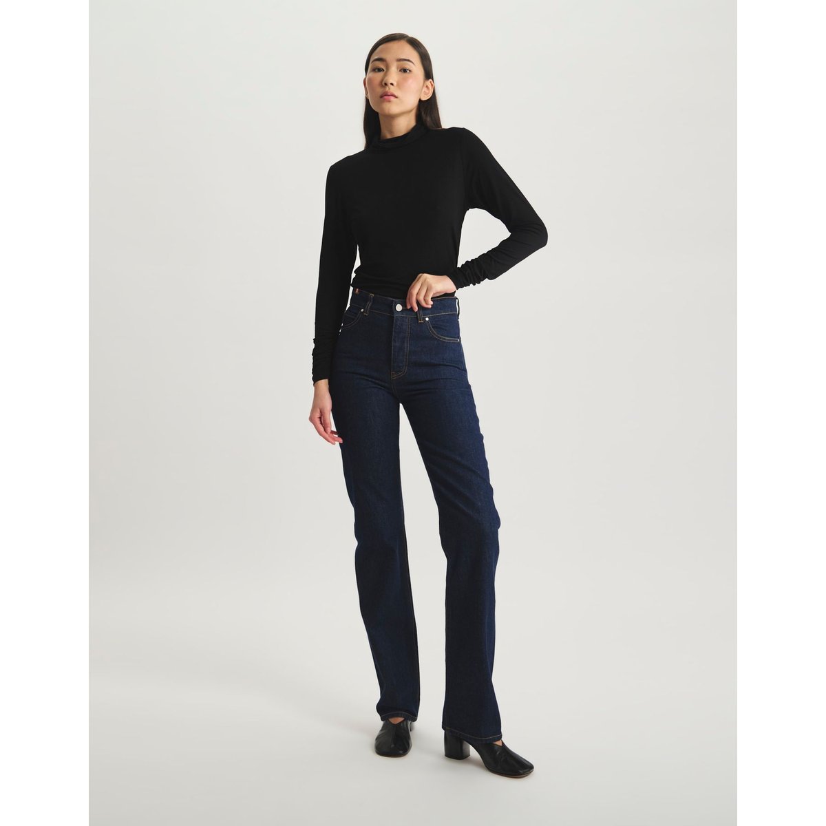 Jean Neil en coton marine bleu, INES DE LA FRESSANGE PARIS