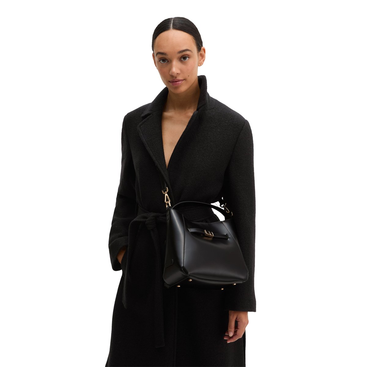 Sac à bandoulière modèle Tilda en cuir de veau de grande qualité noir, MARC O'POLO