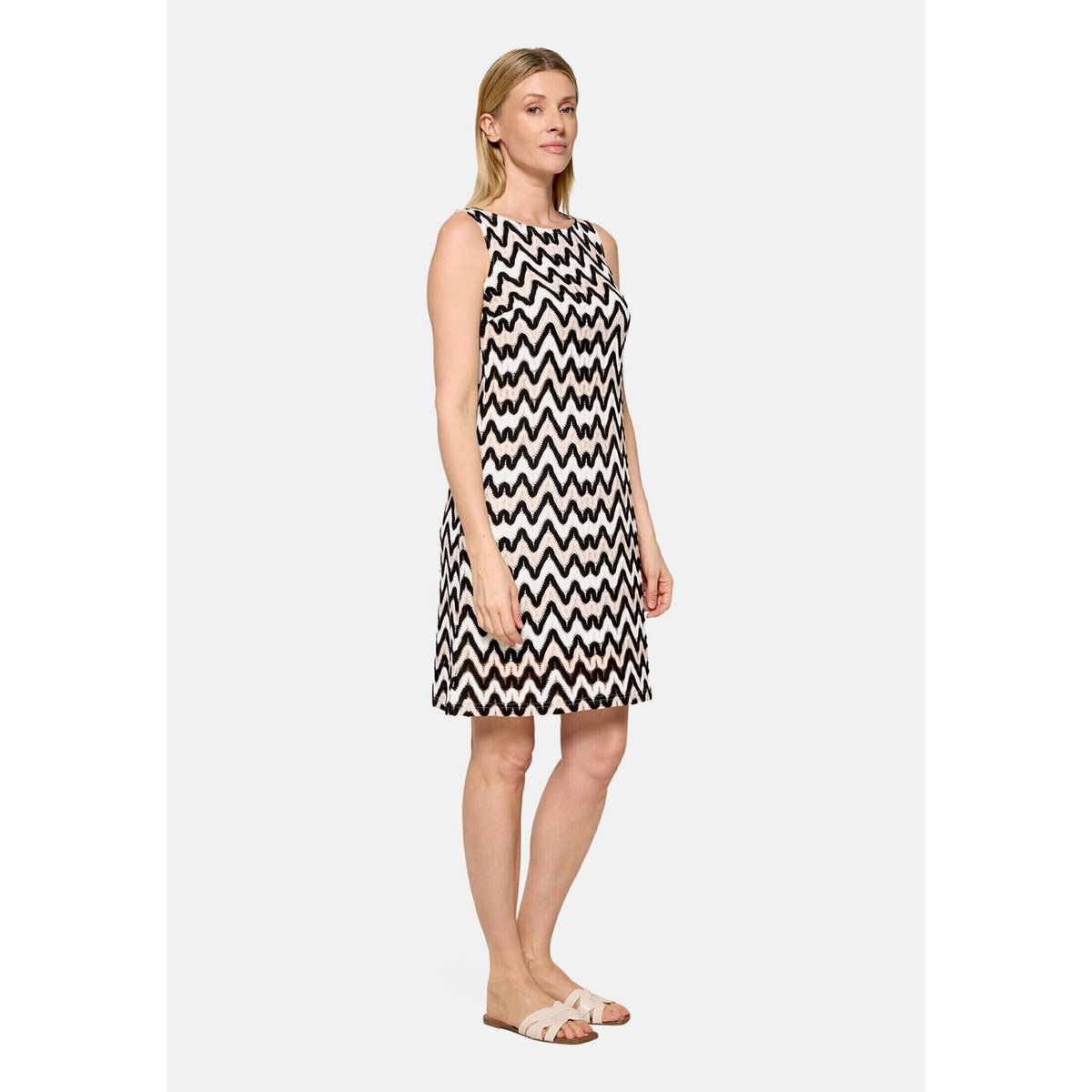 Robe droite sans manches noir/blanc, BETTY BARCLAY