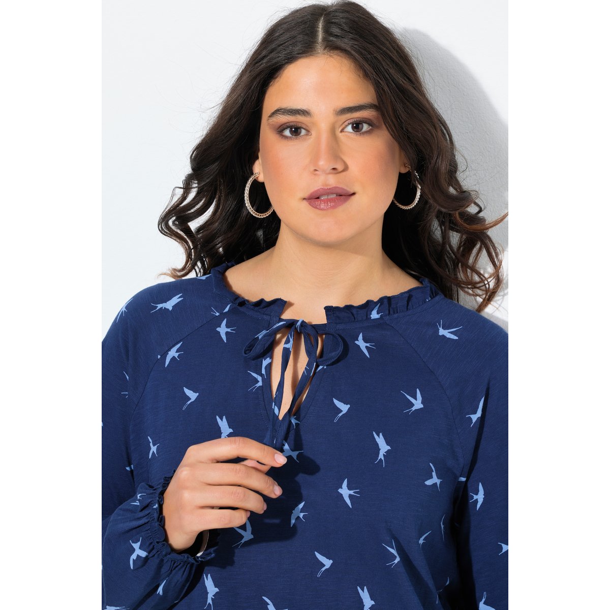 T-shirt avec ruchés, motif hirondelles bleu encre, ULLA POPKEN