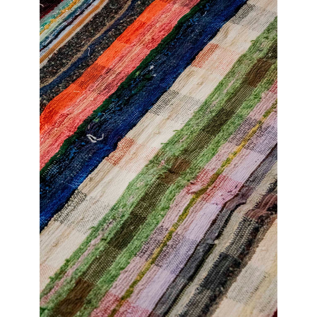 Tapis artisanal rayé Olivier N°122 - Bon état multicolore, DEBONGOUT