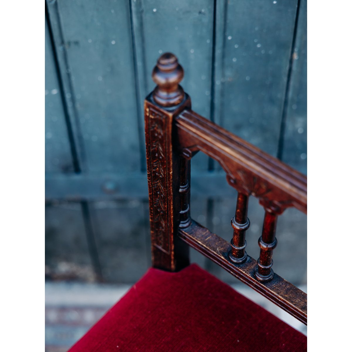 Fauteuil d'angle rouge Ernest N°525 - Bon état rouge, DEBONGOUT