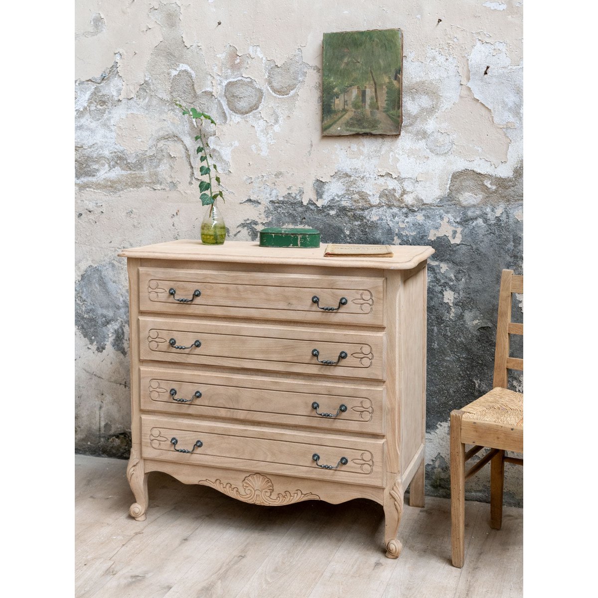 Commode en bois moulurée Garance N°773 - Bon état bois clair, DEBONGOUT