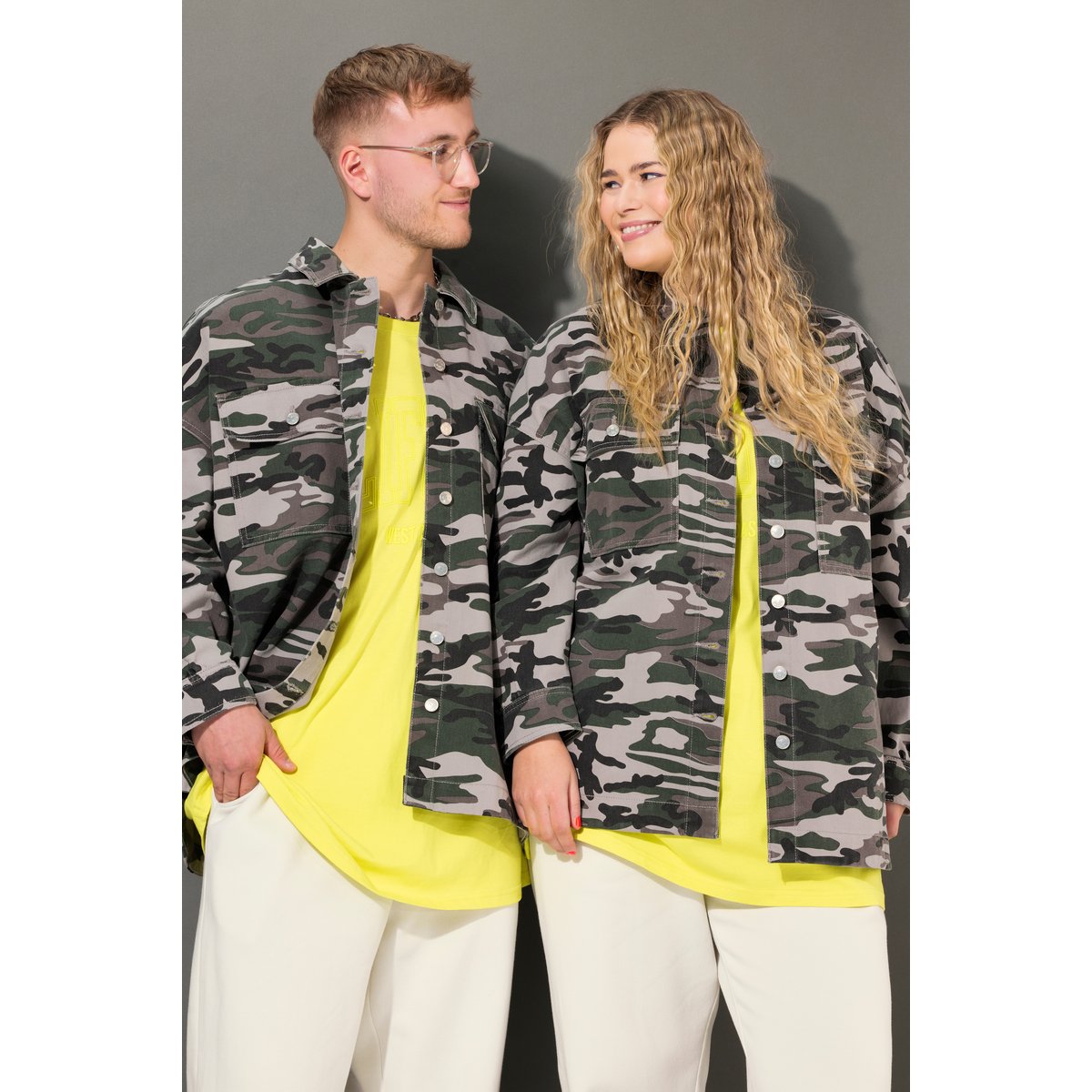 Chemise oversized à motif camouflage kaki, STUDIO UNTOLD