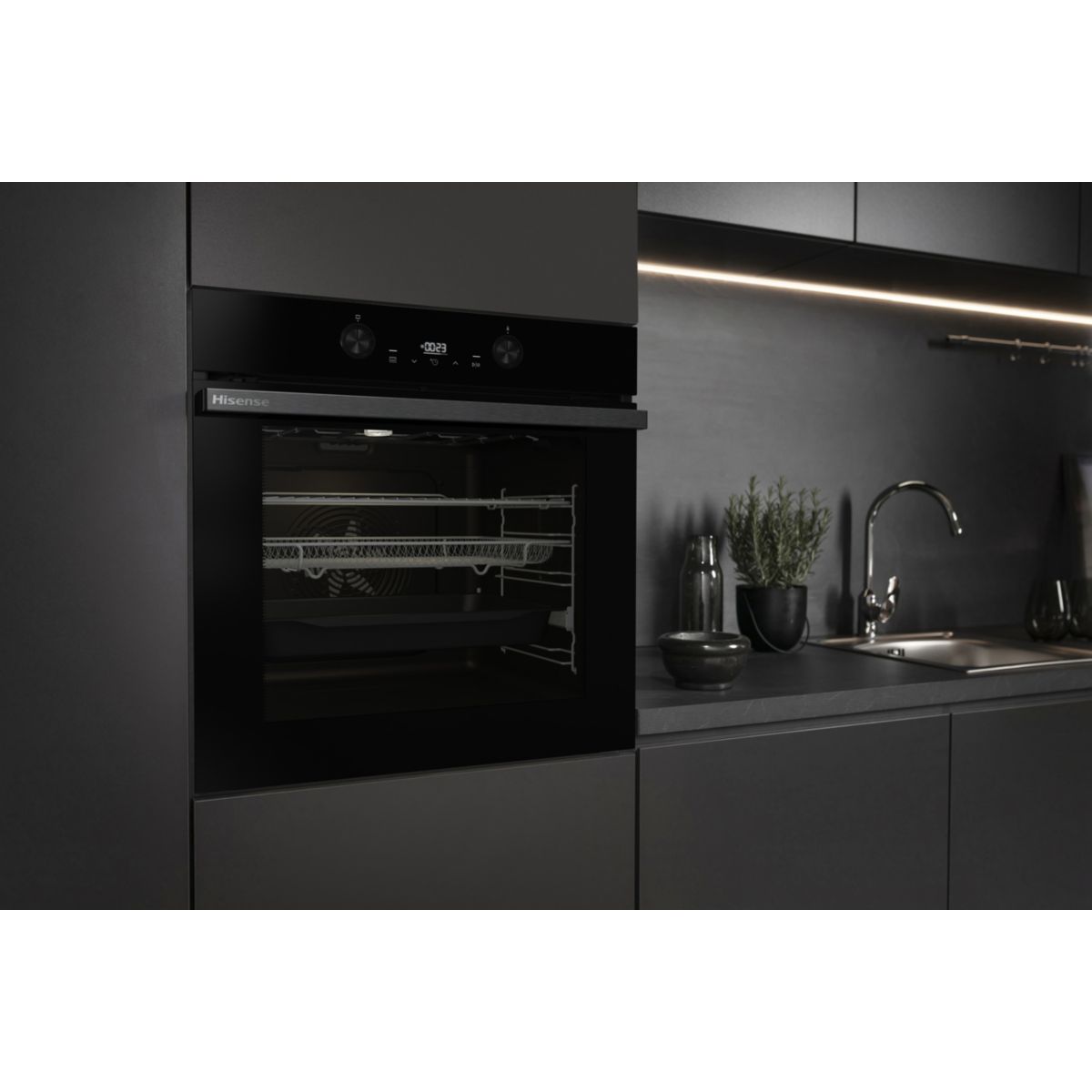 Four encastrable BI64223EPBG - Pyrolyse, Mode Pizza 300 C, Air Fry, Cavité EvenBake, 77L couleur unique, HISENSE