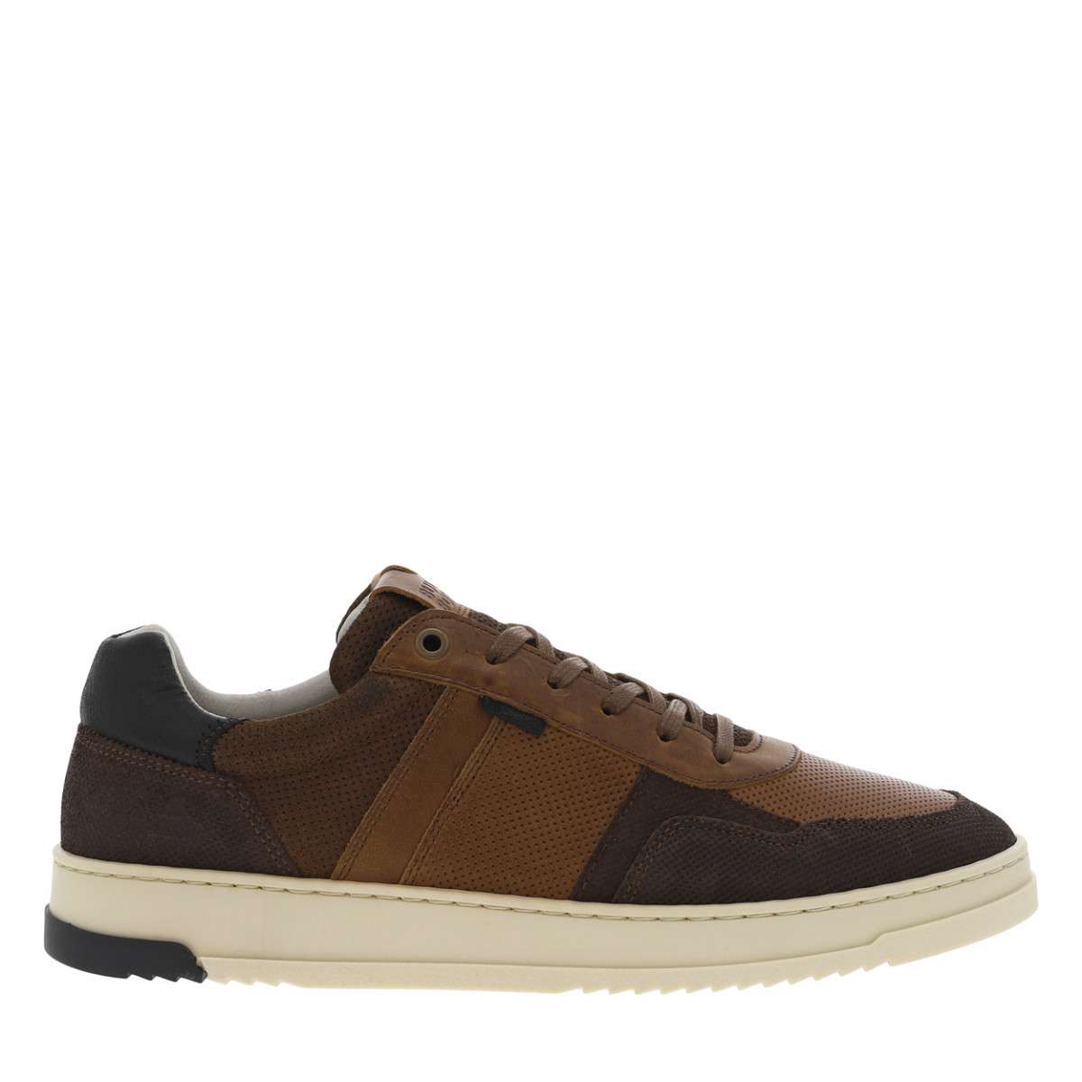 Baskets basses cuir marron, BULLBOXER