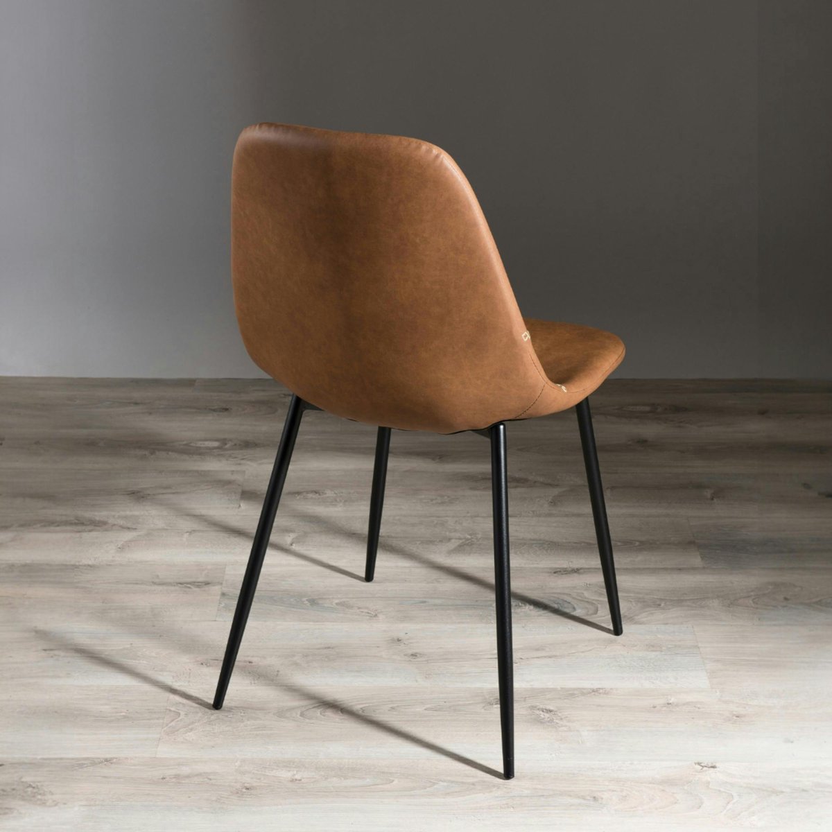 Chaise à couture apparente (lot de 2) TIM marron, PIER IMPORT