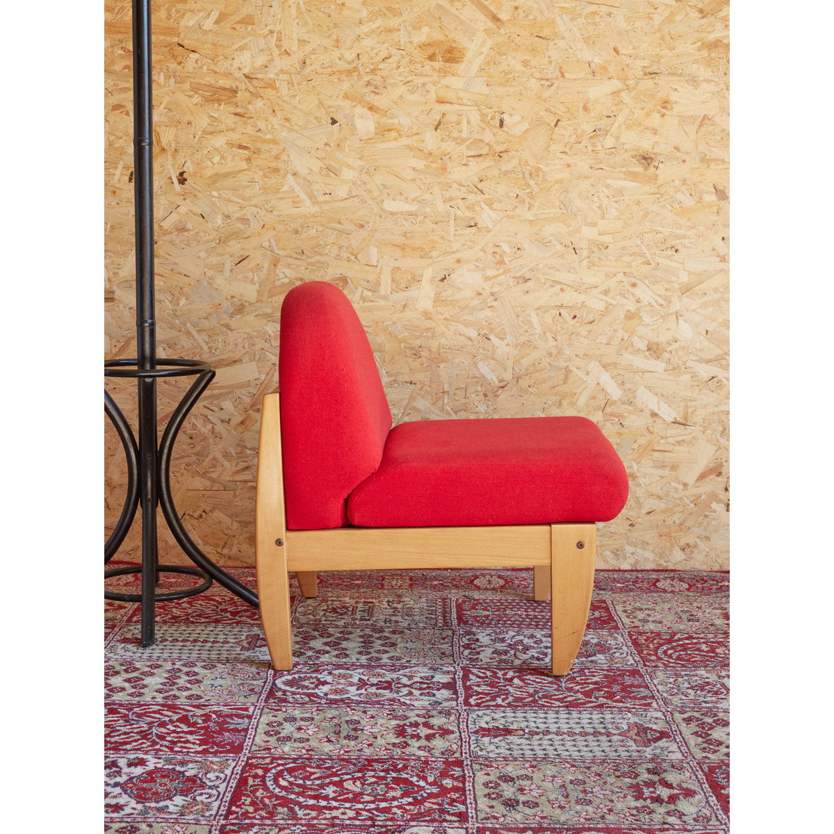 Chauffeuse en bois  Olivia N°88 - Bon état rouge, DEBONGOUT