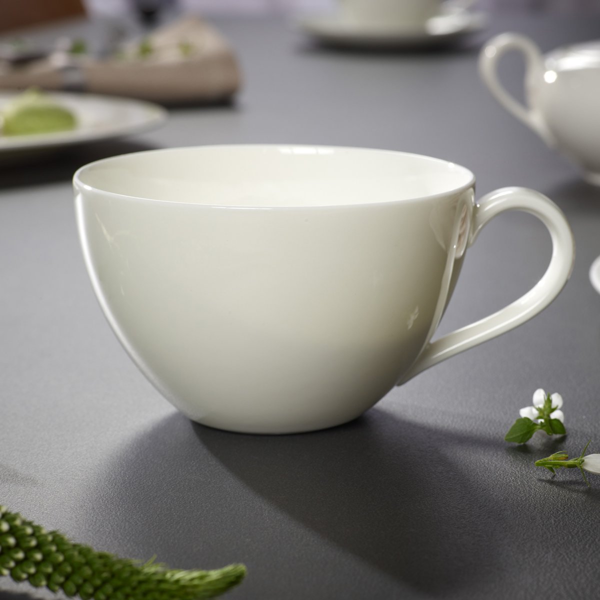Tasse Petit-Déjeuner Sans Soucoupe ANMUT couleur unique, VILLEROY & BOCH SIGNATURE
