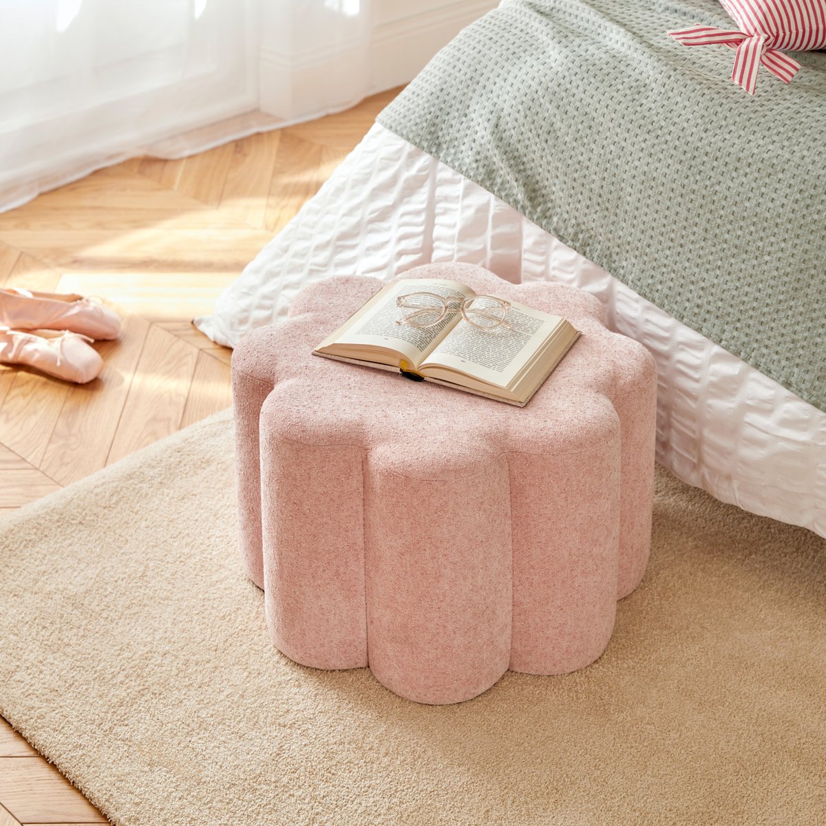 Pouf en forme de fleur en tissu FLEUR rose, ATMOSPHERA