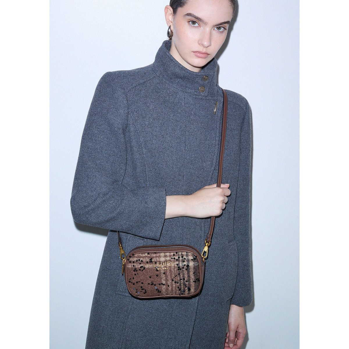 Sac bandoulière à carreaux format petit marron foncé, LIU JO