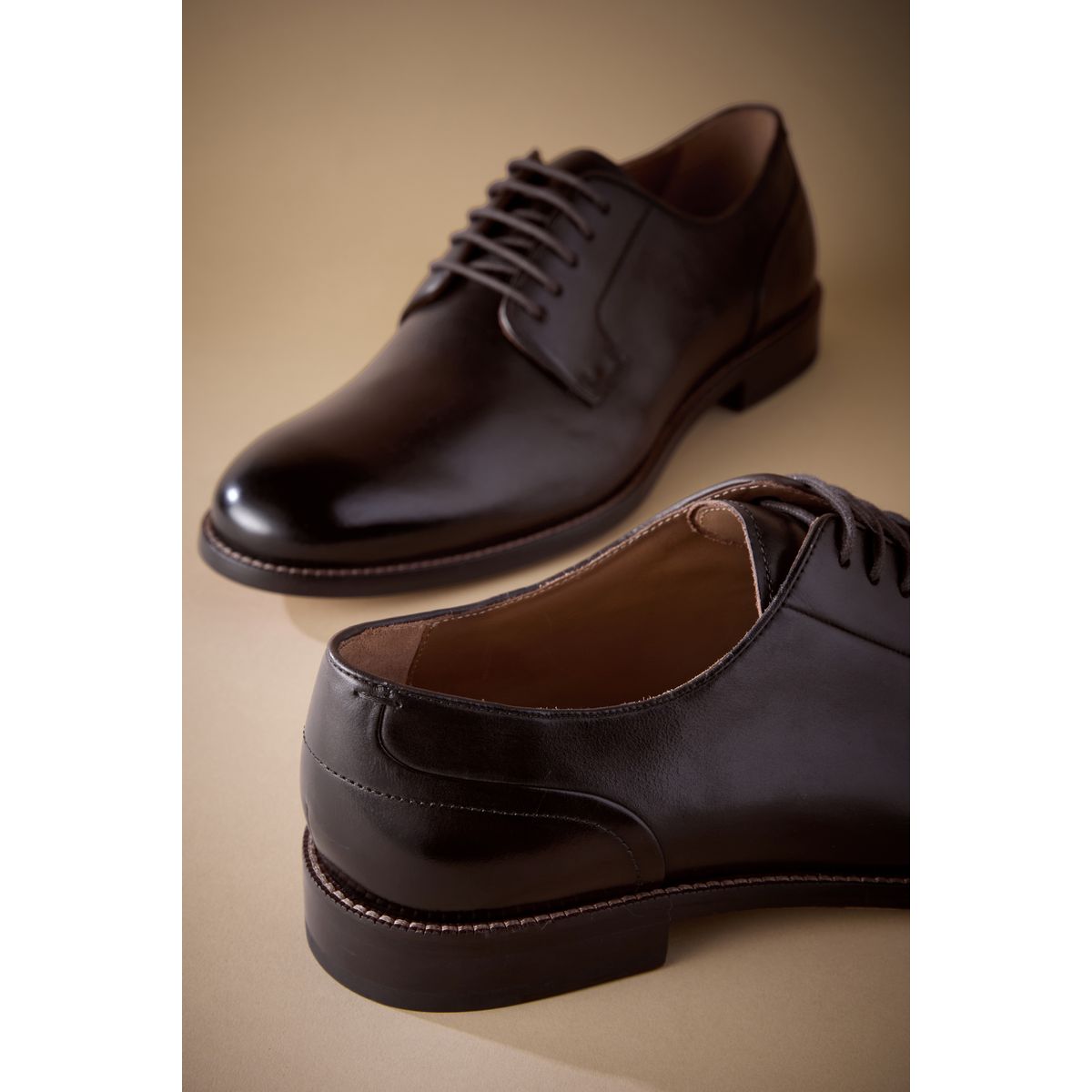 Chaussures derby avec semelle marron, NEXT