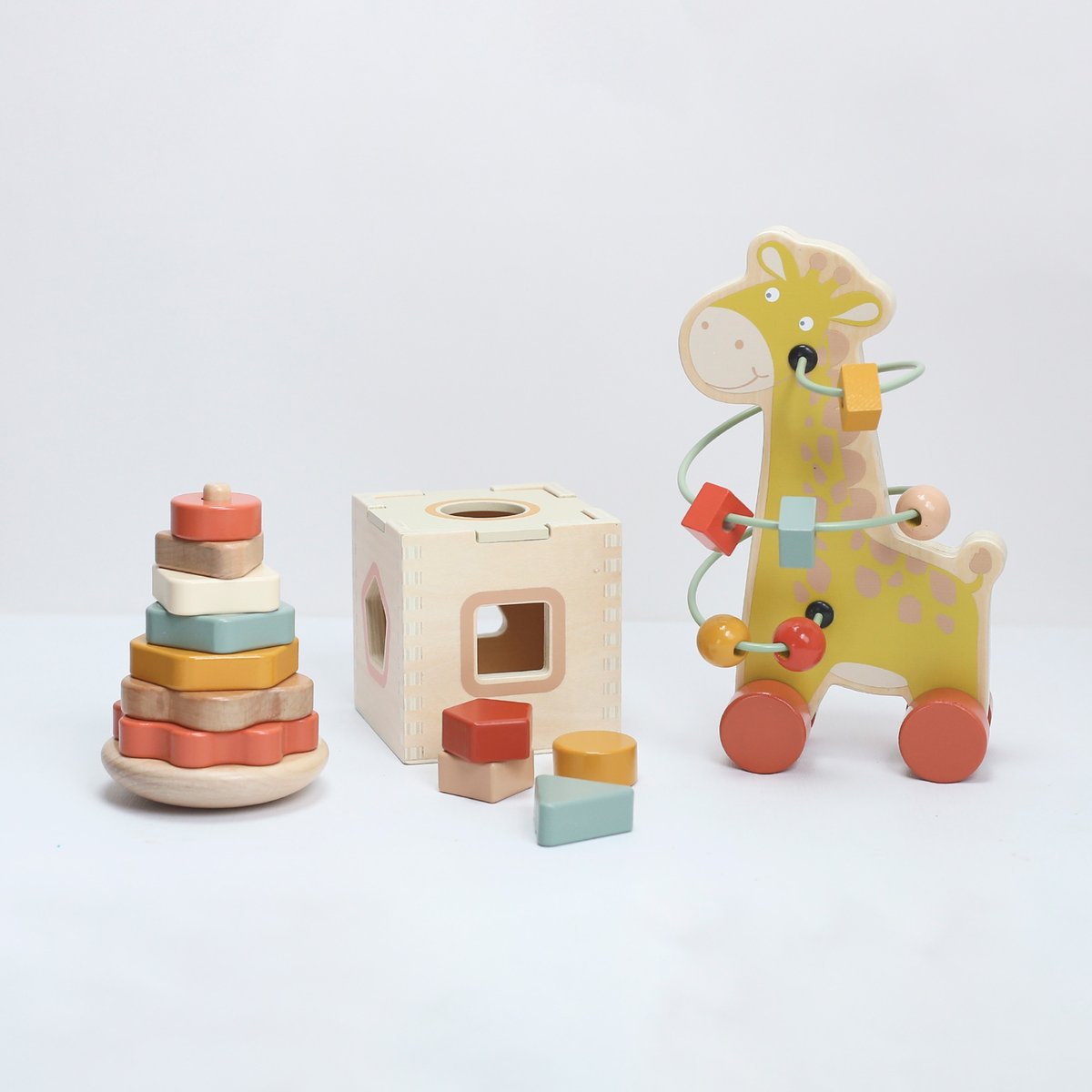 Coffret de 3 jouets d'éveil en bois multicolor, TROIS KILOS SEPT