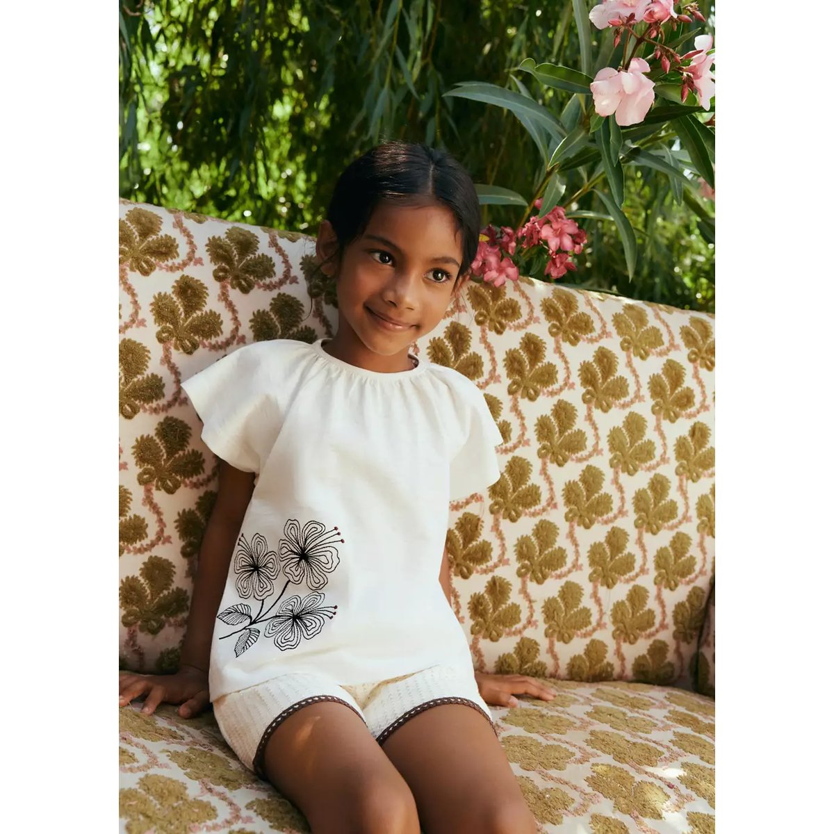 T-shirt coton fleurs brodées blanc cassé, MANGO BABY