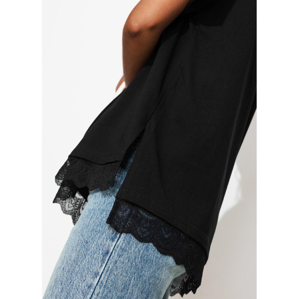 T-shirt détail dentelle noir, PROMOD