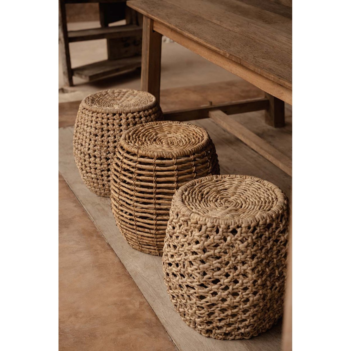 Tabouret en feuille de bananier ZARKAH beige, BAZAR BIZAR