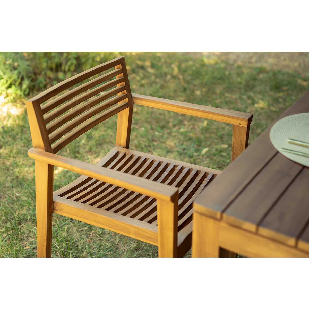 Chaises de jardin empilables en bois teck massif (lot de 2) KAYU couleur unique, MILIBOO