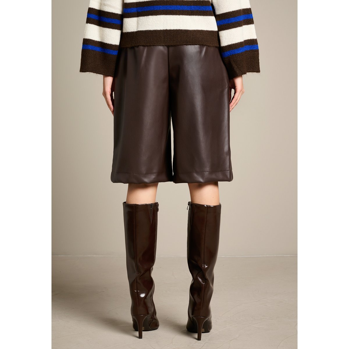 Bermuda effet cuir brun fonce chocolate, LOLALIZA