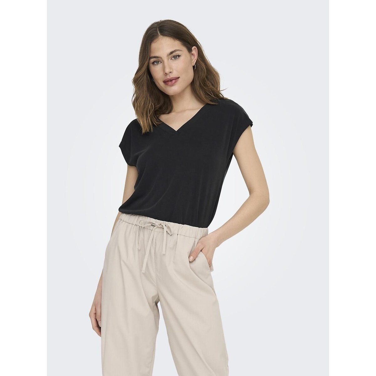 T-shirt met korte mouwen en V-hals zwart, ONLY