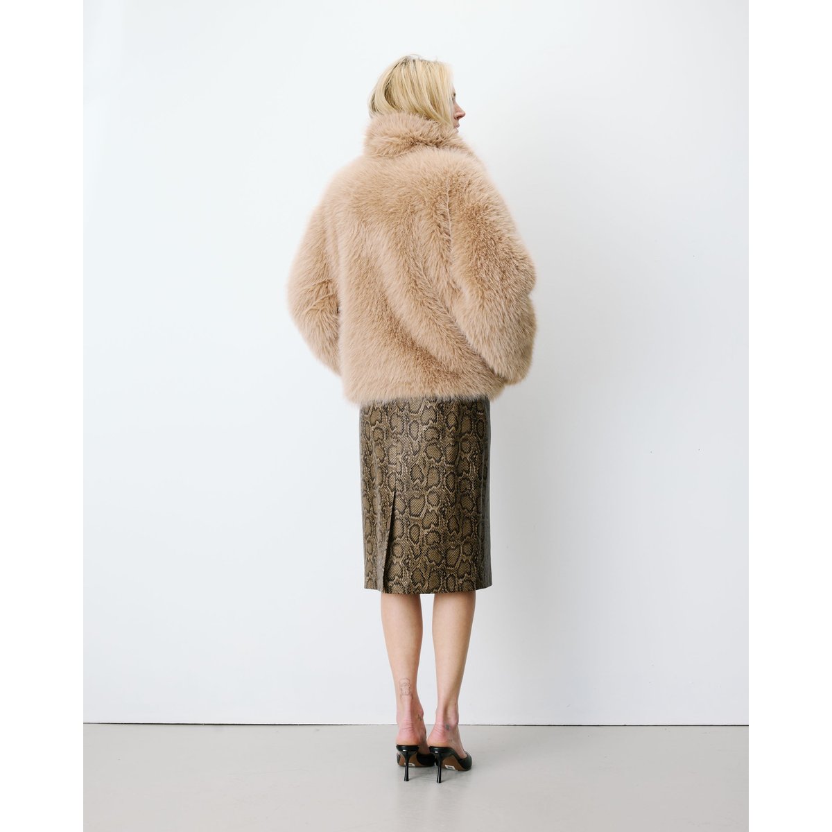 Manteau Imitation fourrure croisé beige Amy beige, GRACE & MILA