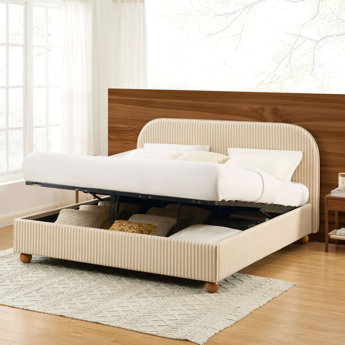 Lit coffre tissu et sommier relevable PILKA beige et écru, SORELH