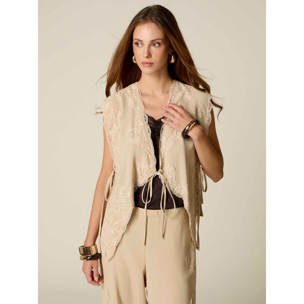 Gilet asymétrique beige, OLTRE